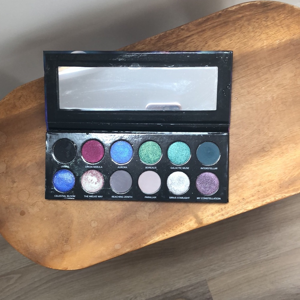 Sydney Grace x Temptalia Quintessence Light eyeshadow palette